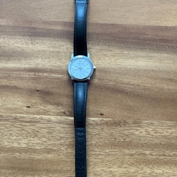 BURBERRY Ladies Watch - Picture 2 of 6